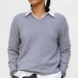 State Cashmere The Women's Basic V-Neck Gray Sweater - Size S